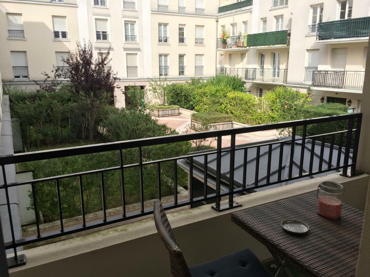 Julie'S Apartment Disneyland Serris Exterior photo